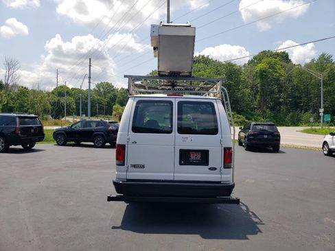 Used 2005 Ford E-350 and Econoline 350 Extended Super Duty RWD image 7
