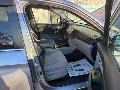 Used 2016 Honda Pilot LX image 35