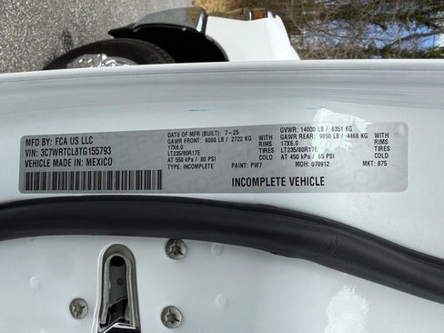 New 2026 RAM 3500 Tradesman w/ Chrome Appearance Group image 31