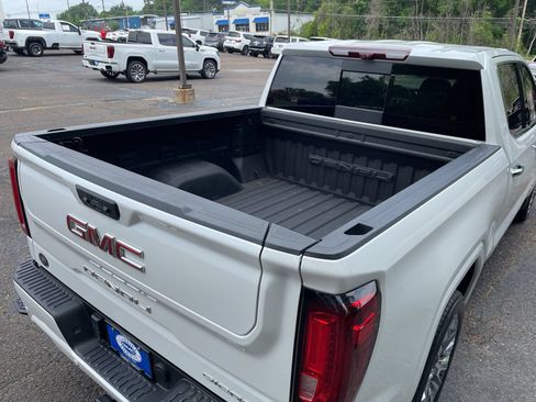 Used 2024 GMC Sierra 1500 Denali AWD/4WD image 40