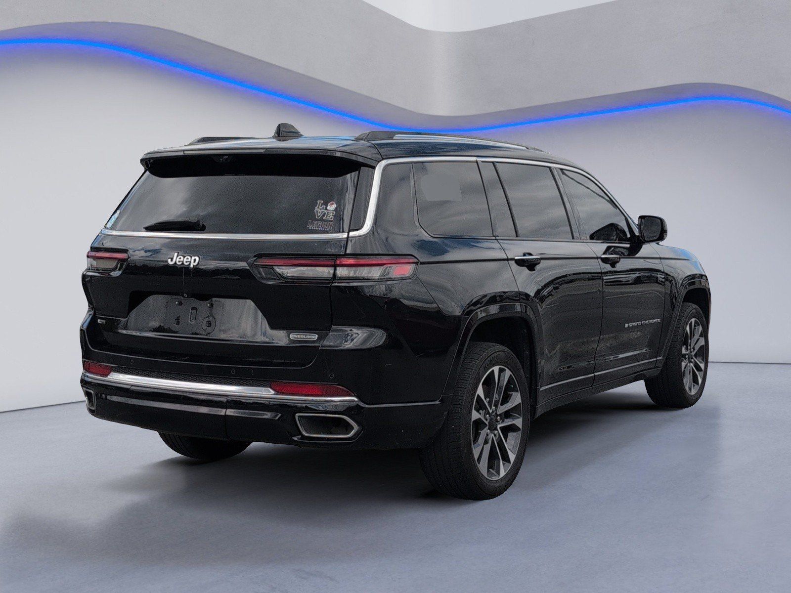 Used 2022 Jeep Grand Cherokee L Overland w/ Advanced Protech Group III RWD image 5