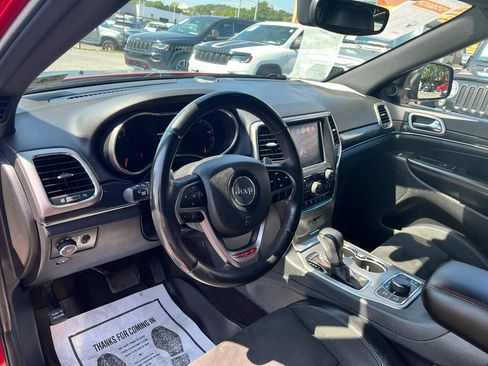 Used 2018 Jeep Grand Cherokee Trailhawk image 10