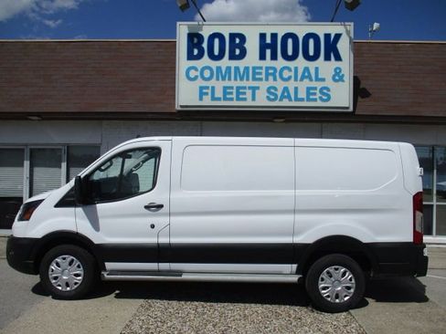 Used 2024 Ford Transit 250 Low Roof w/ Exterior Upgrade Package RWD image 26
