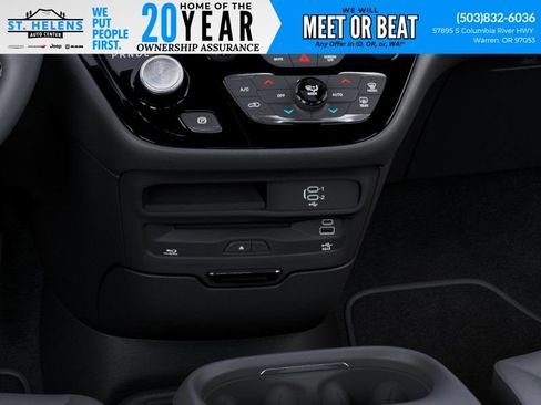 New 2027 Chrysler Pacifica Select AWD/4WD image 27