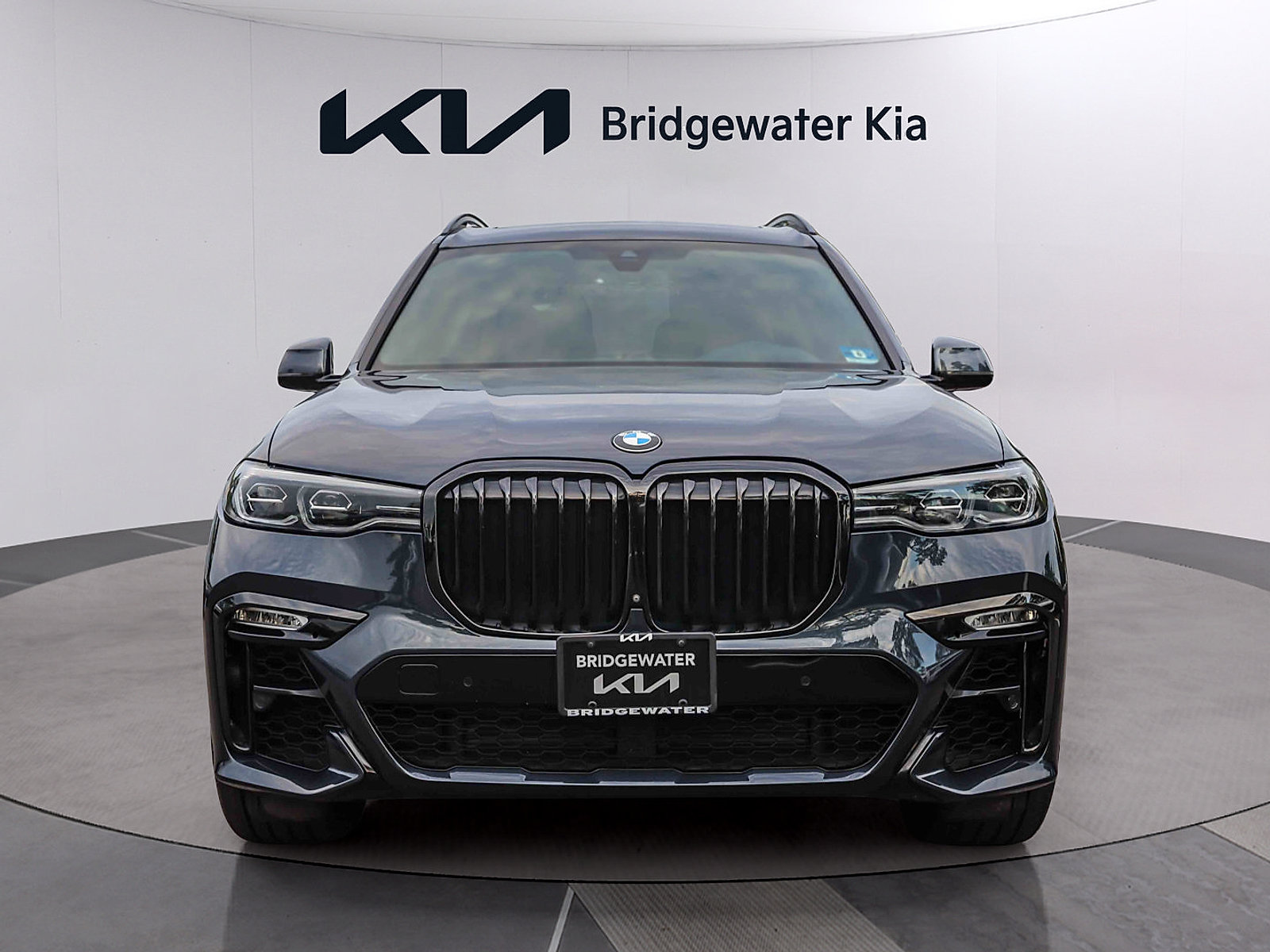 Used 2020 BMW X7 xDrive40i w/ M Sport Package AWD/4WD image 2