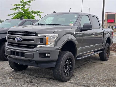Used 2018 Ford F150 XLT w/ Equipment Group 302A Luxury AWD/4WD image 2
