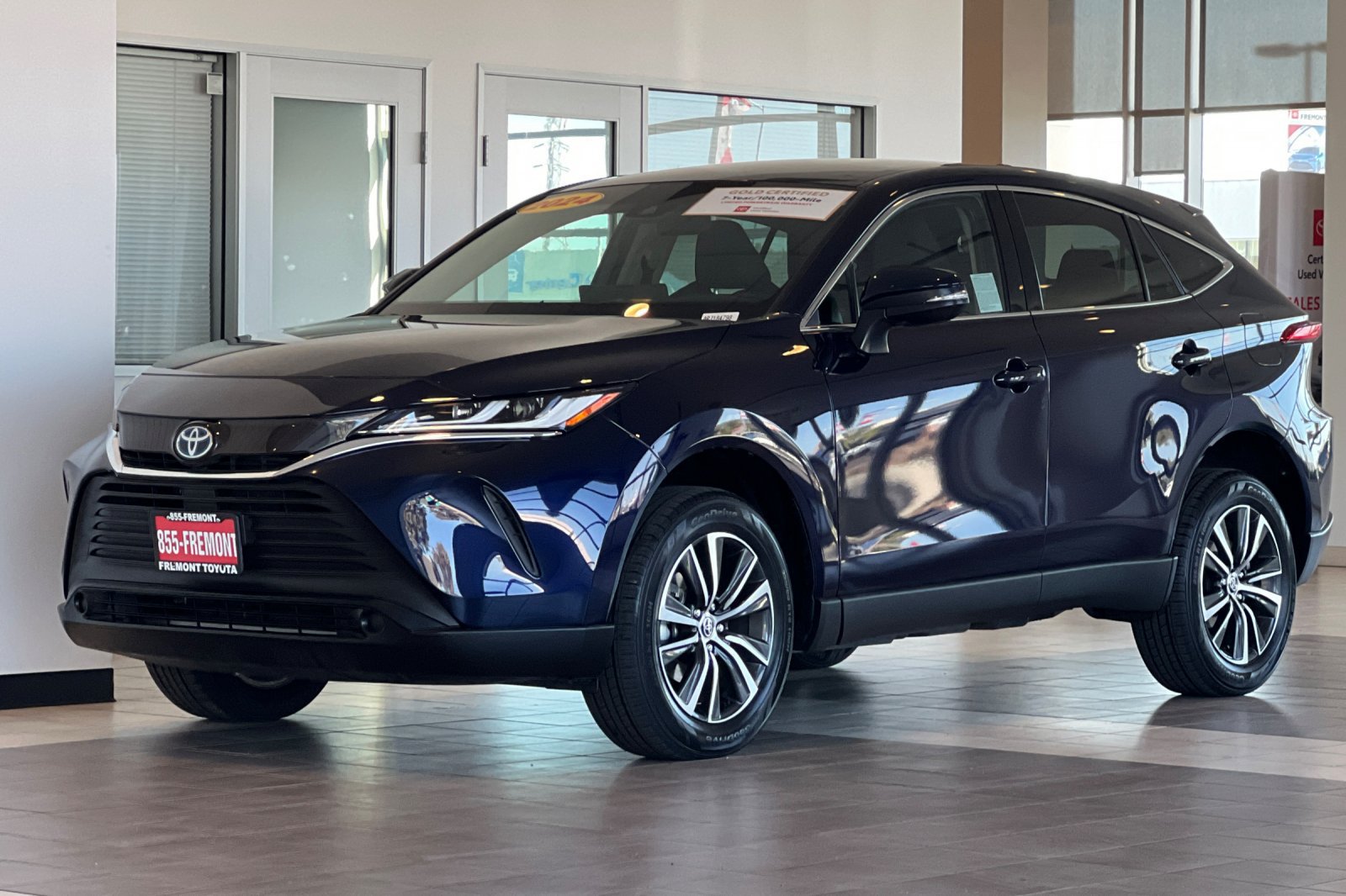 Certified 2024 Toyota Venza LE AWD/4WD image 8