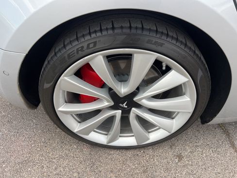 Used 2018 Tesla Model 3 Performance image 12