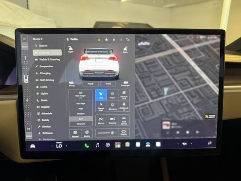 Used 2023 Tesla Model X AWD/4WD image 37