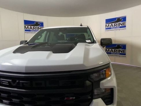 Used 2024 Chevrolet Silverado 1500 Custom Trail Boss AWD/4WD image 5