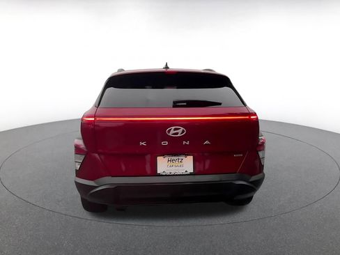 Used 2025 Hyundai Kona SEL image 12
