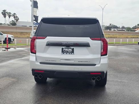 Used 2024 GMC Yukon XL Denali Ultimate AWD/4WD image 6