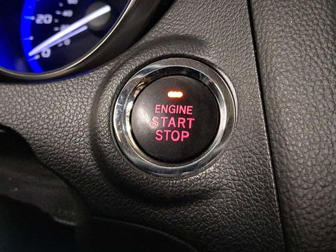 Used 2019 Subaru Outback 2.5i Touring image 17