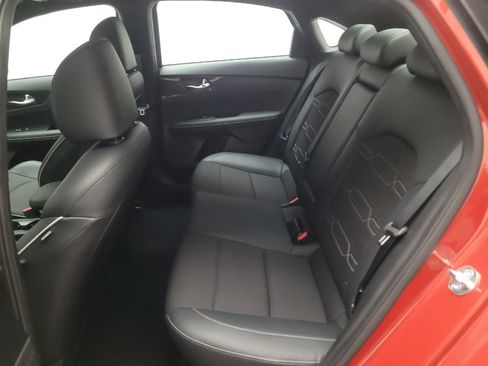 Used 2024 Kia Forte GT-Line image 18