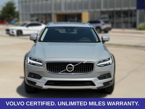 Certified 2025 Volvo V90 B6 Cross Country Ultra AWD/4WD image 5