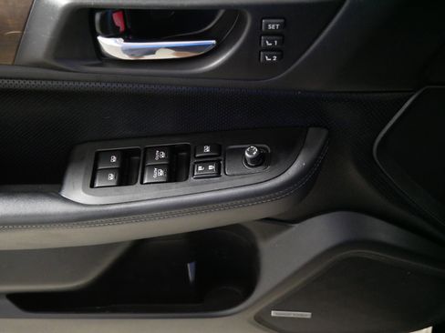 Used 2016 Subaru Outback 2.5i Limited image 19