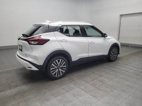 Used 2022 Nissan Kicks SV FWD image 10
