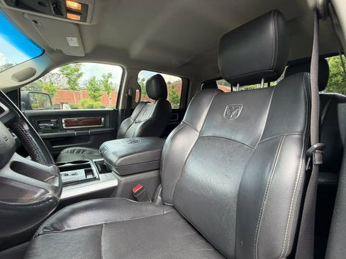 Used 2011 RAM 1500 Laramie AWD/4WD image 14