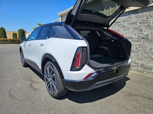 New 2026 Cadillac Optiq Sport 1 RWD image 7
