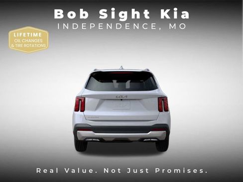 New 2026 Kia Sorento S w/ S Panoramic Sunroof Package image 5