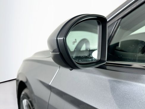 Used 2024 Volkswagen Jetta SE image 16