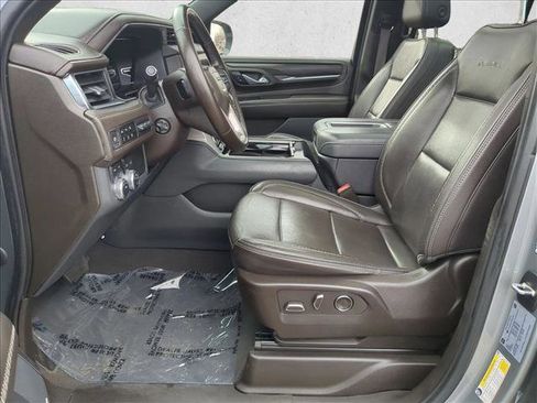 Used 2023 GMC Yukon Denali image 17