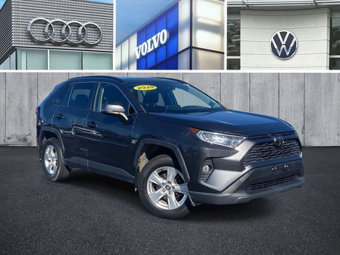 Used 2020 Toyota RAV4 XLE image 1