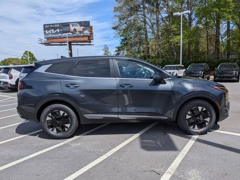 New 2026 Kia Sportage LX FWD image 2