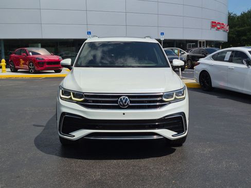 Used 2022 Volkswagen Tiguan SEL R-Line AWD/4WD image 6
