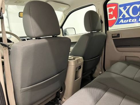 Used 2009 Ford Escape Limited AWD/4WD image 33