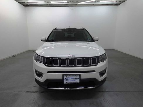 Used 2019 Jeep Compass Limited AWD/4WD image 2