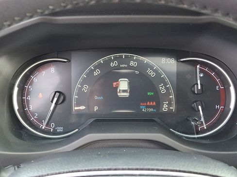 Used 2020 Toyota RAV4 Limited AWD/4WD image 25