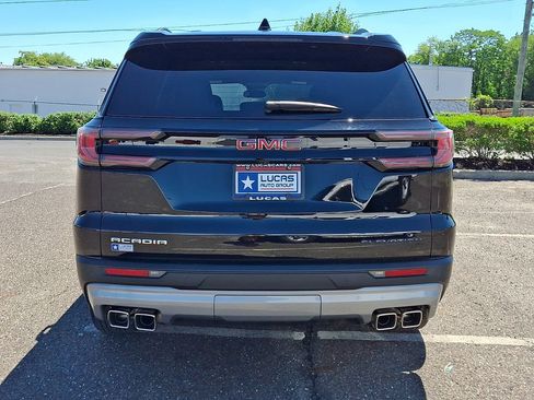Used 2024 GMC Acadia Elevation FWD image 10