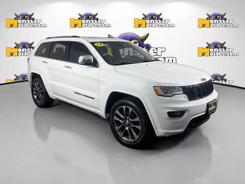 Used 2018 Jeep Grand Cherokee Overland w/ Jeep Active Safety Group image 3