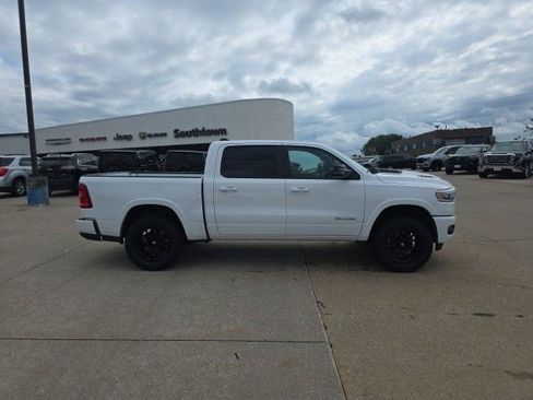 Used 2025 RAM 1500 Laramie w/ Sport Appearance Package AWD/4WD image 9