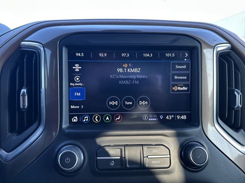 Used 2021 Chevrolet Silverado 2500 High Country w/ Z71 Off-Road Package image 23