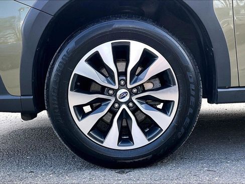 Certified 2024 Subaru Outback Limited AWD/4WD image 17
