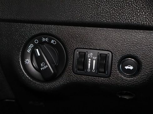 Used 2020 Dodge Charger SXT AWD/4WD image 24