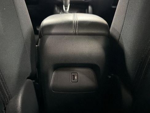 Used 2024 Nissan Sentra SV FWD image 35