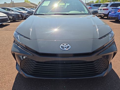 Certified 2025 Toyota Camry LE FWD image 8