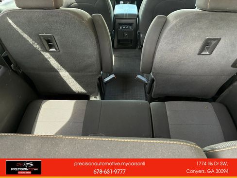 Used 2019 Chevrolet Traverse LT image 21