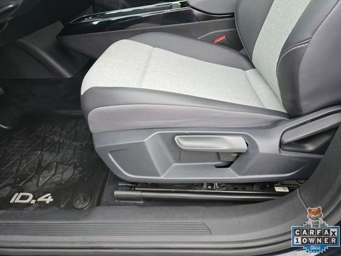 Used 2024 Volkswagen ID.4 Pro RWD image 21