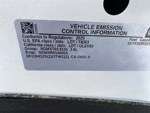 Used 2025 Cadillac XT5 Premium Luxury image 38