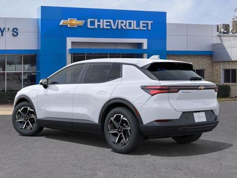 New 2026 Chevrolet Equinox EV LT image 29