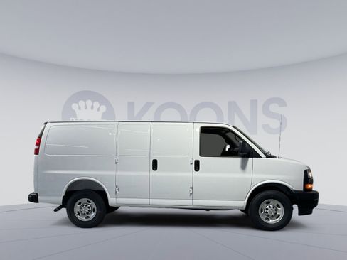 New 2025 Chevrolet Express 2500 w/ Driver Convenience Package image 17