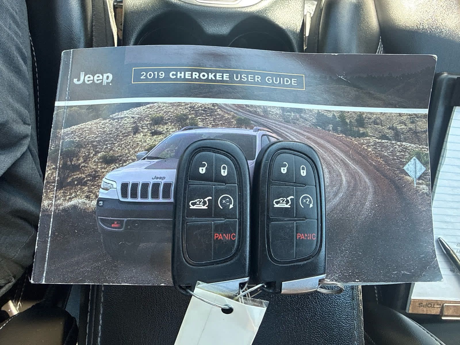 Used 2019 Jeep Cherokee Latitude Plus w/ Comfort/Convenience Group AWD/4WD image 26
