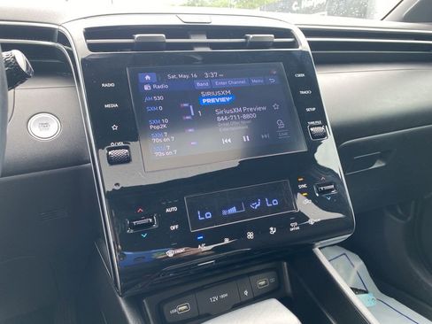 Used 2022 Hyundai Santa Cruz SEL Premium AWD/4WD image 27