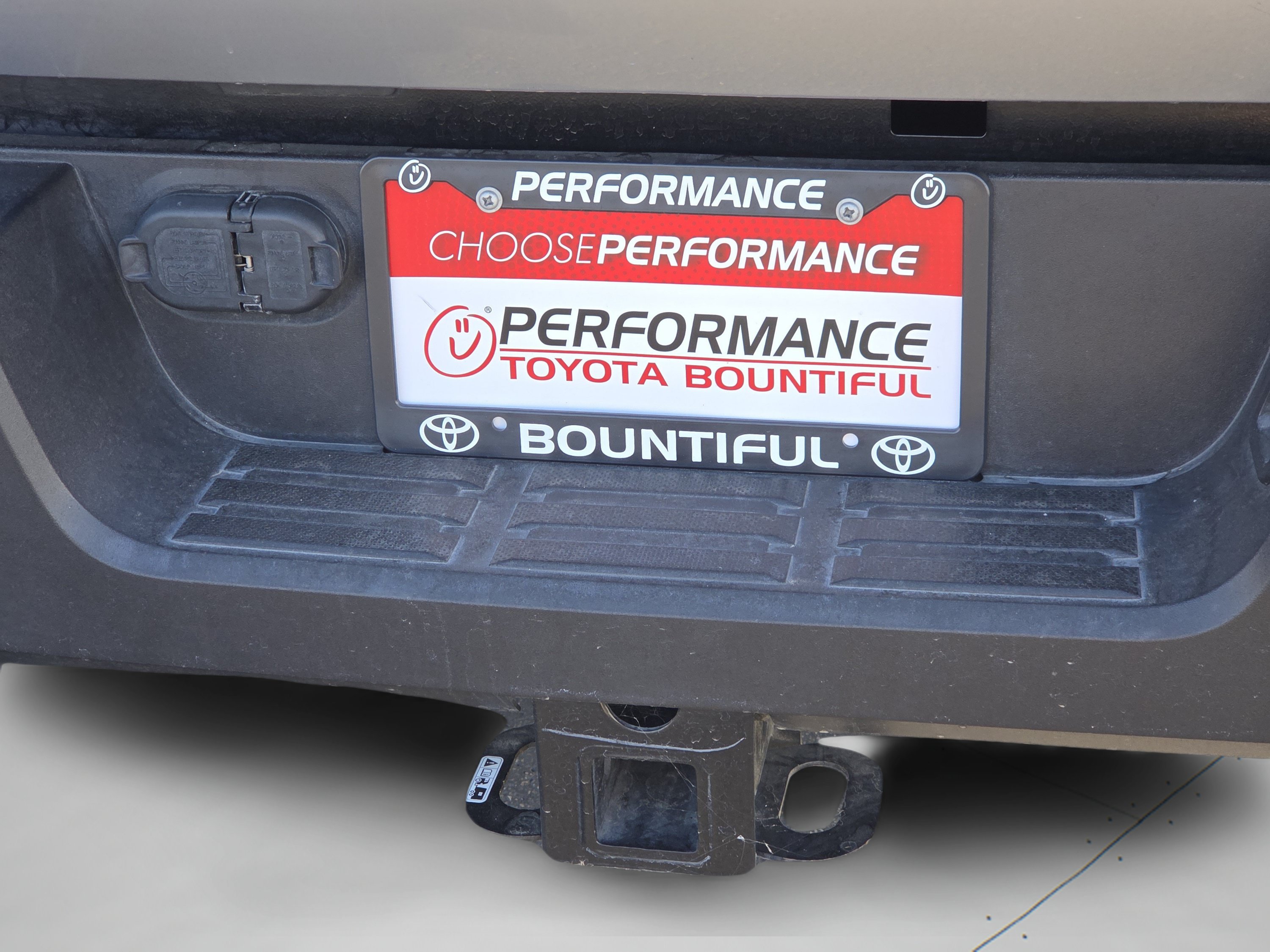 Used 2025 Toyota Tacoma SR5 AWD/4WD image 25