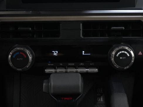 Used 2026 Toyota Tacoma TRD Off-Road AWD/4WD image 21