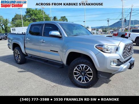 Used 2023 Toyota Tacoma TRD Sport w/ Technology Package AWD/4WD image 1
